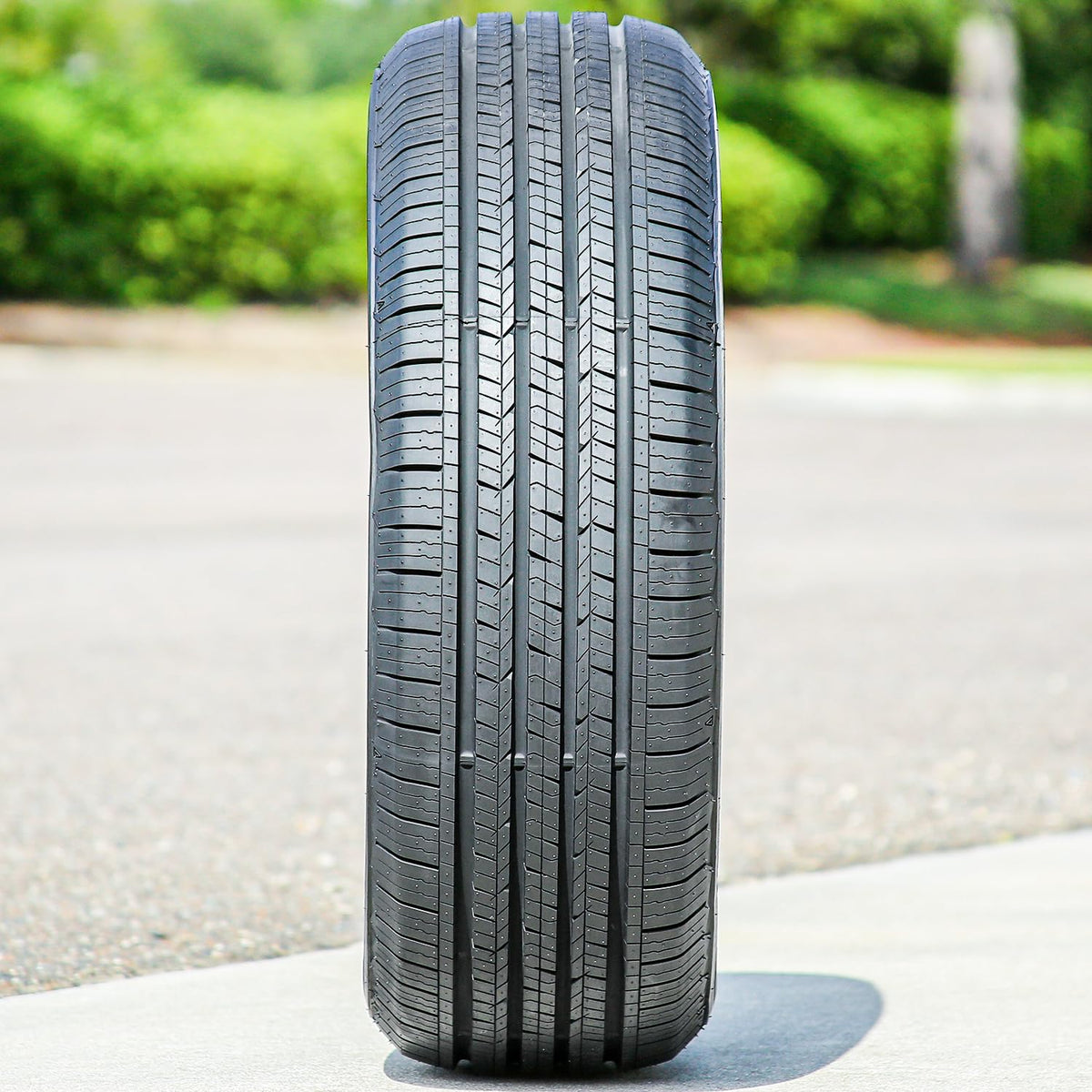 205/65R15 94H Passenger Tire E504
